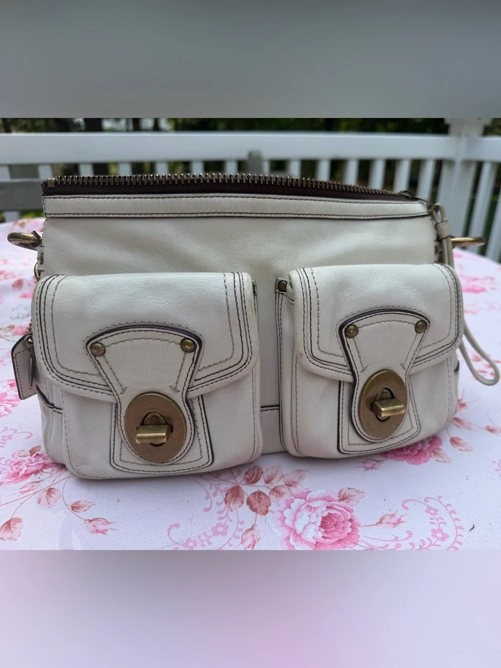 Cream coach legacy Turn-lock shoulder bag